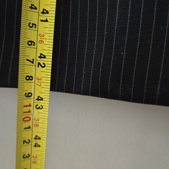 Tahari Professional Pinstripe Dress size 20 W - Picture 6 of 6